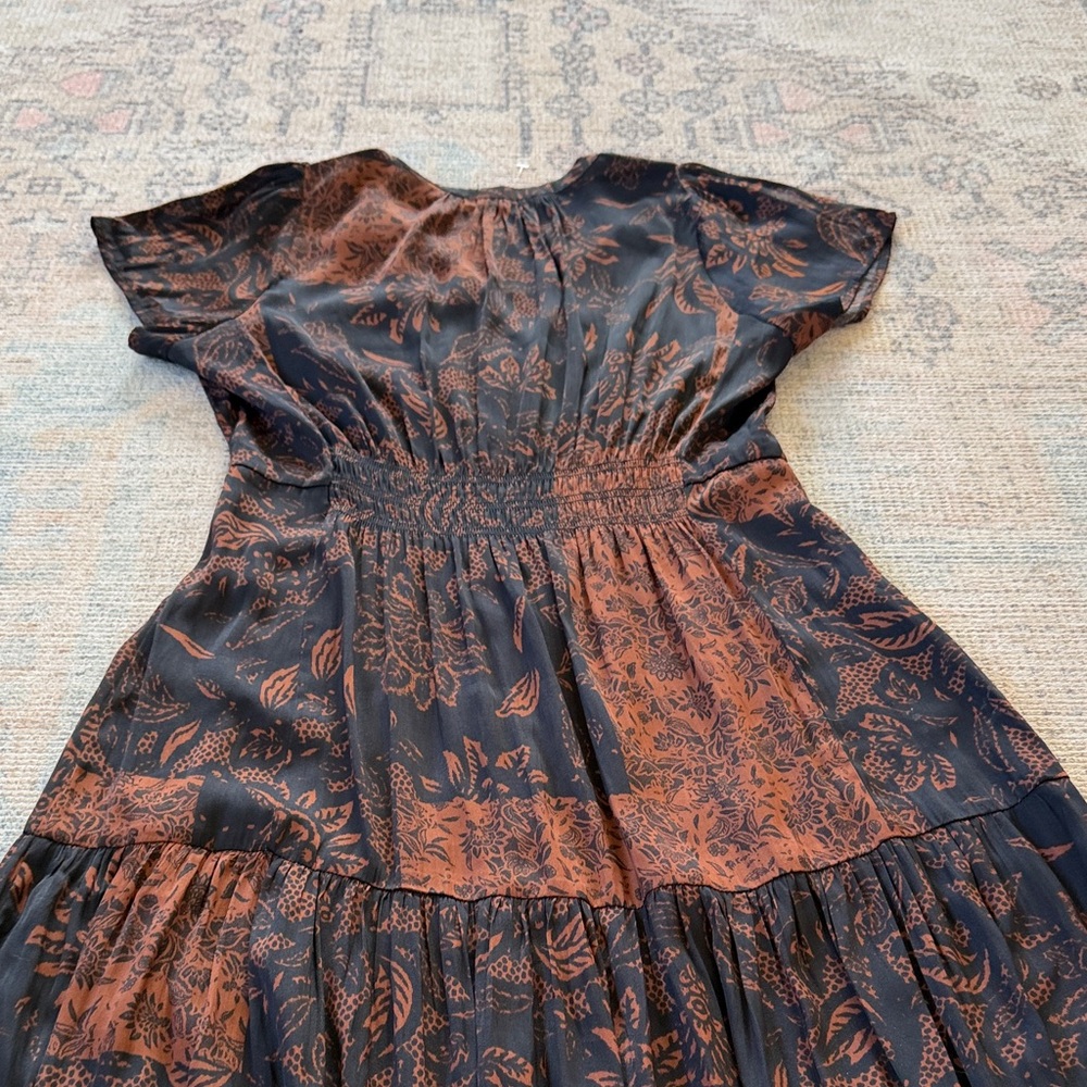 Avah Women's Black & Rust Floral Tiered Midi Dress size small - Picture 5 of 11